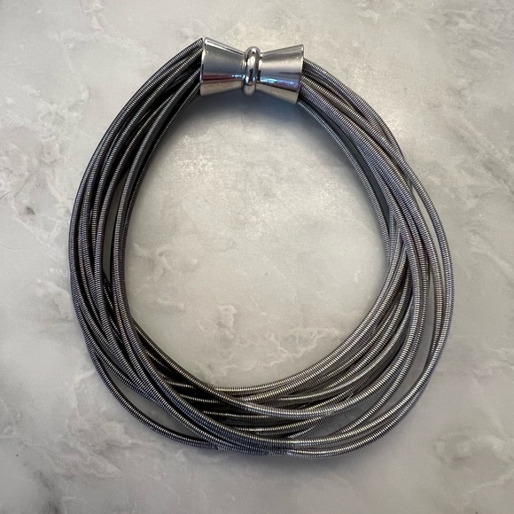 Sea Lily twist piano wire bracelet with silk-infused wire. Silver/Gray two-tone - Picture 5 of 6